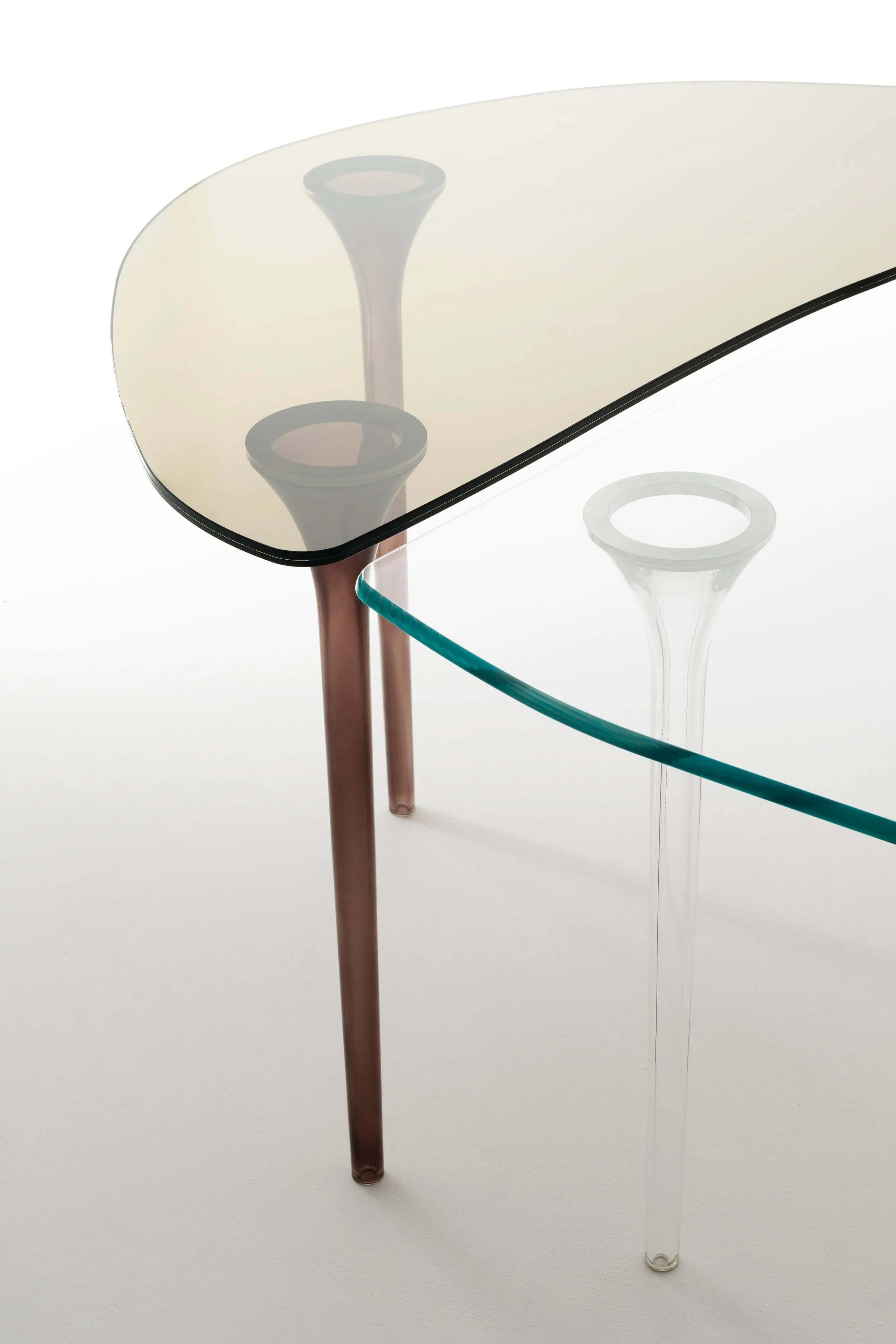 Specchio di Venere Glass Table